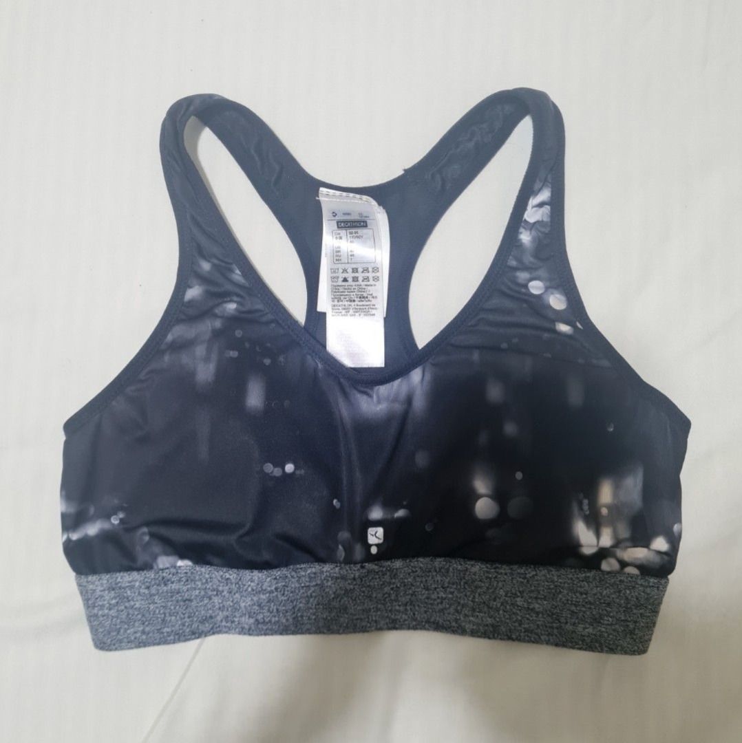 Decathlon Black Sports Bra (Category: Activewear) located in Mandaluyong City. Submitted by alyscloset_ (Listing ID 1428322384, Image 3). Description: Ladies fitness bra workout/ gym fitness/ yoga sports bra. Made for performance and comfort during your workout. 100% cotton fabric with side stretchable Lycra fabric panels.