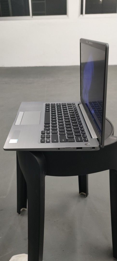 Dell Latitude 7400 Laptop412457634356285444