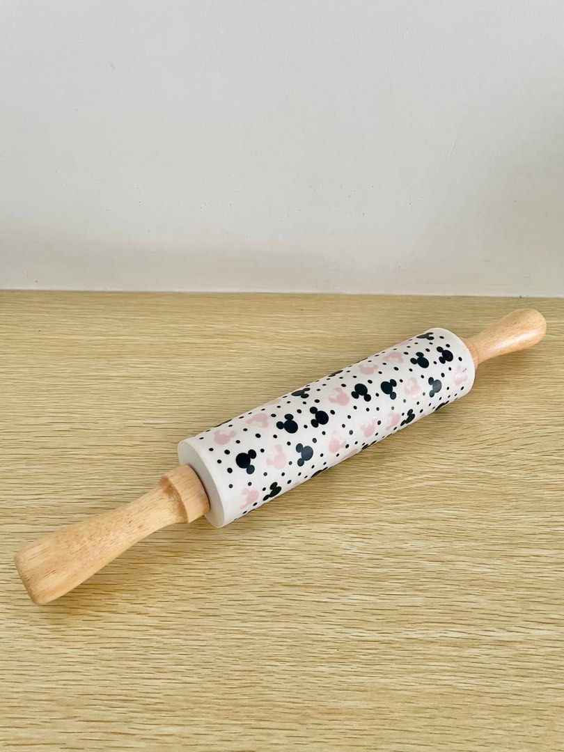 Disney Mickey Mouse Rolling Pin (Category: Bakeware) located in Quezon City. Submitted by shopgood_mnl (Listing ID 1428262186, Image 1). Description: .