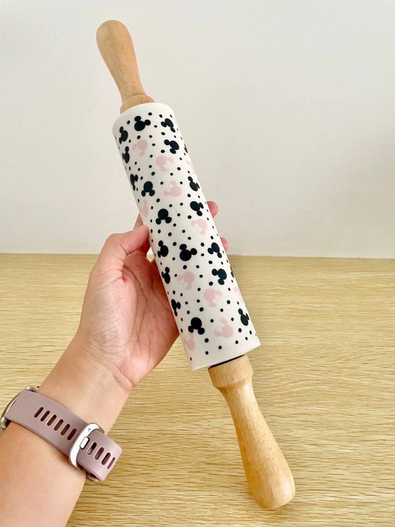Disney Mickey Mouse Rolling Pin (Category: Bakeware) located in Quezon City. Submitted by shopgood_mnl (Listing ID 1428262186, Image 2). Description: .