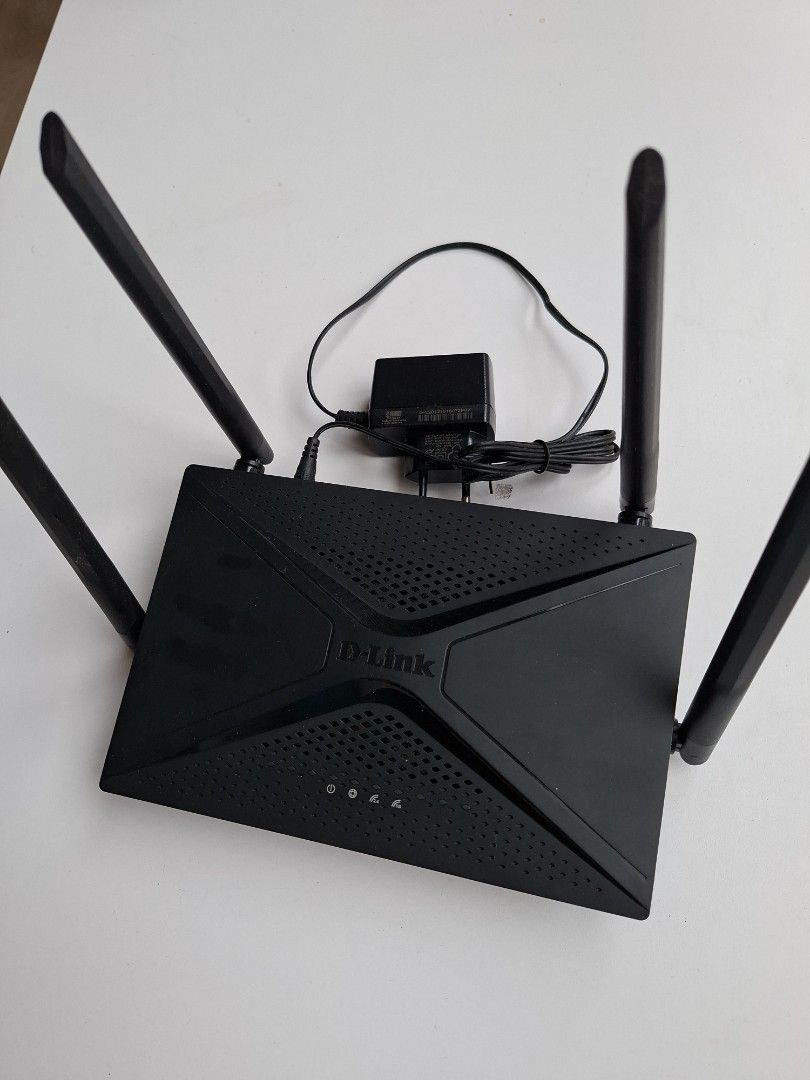 D-Link Router - Excellent Condition464115887422853120
