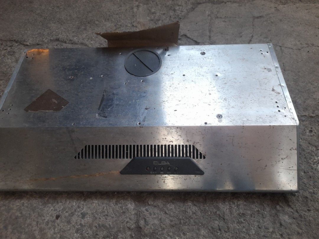 Elba Range Hood (Category: Other Kitchen Appliances) located in Valenzuela. Submitted by newbear.425b6e (Listing ID 1428298181, Image 1). Description: Elba range hood surplus 4500 only. working.