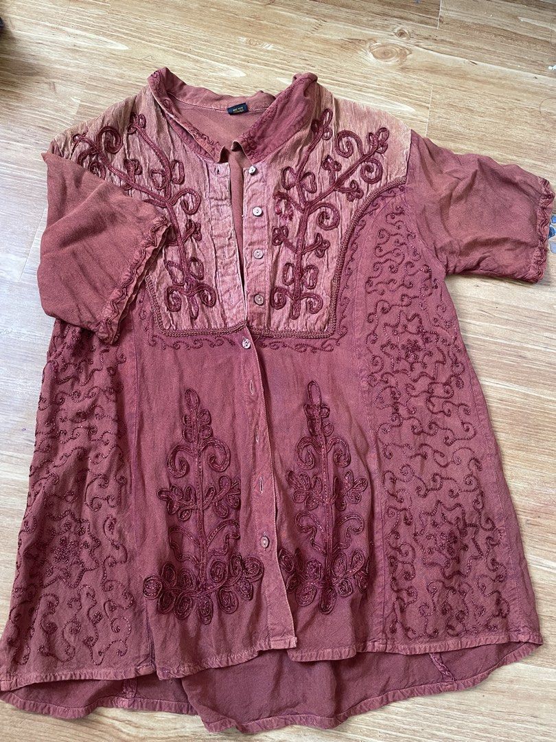 Embroidered Boho Hippie 70s Button Up - Free Size (Category: Blouses) located in Santa Rosa. Submitted by laylao05 (Listing ID 1428306270, Image 1). Description: Unisex!! Anyone can rock this hippie button up.