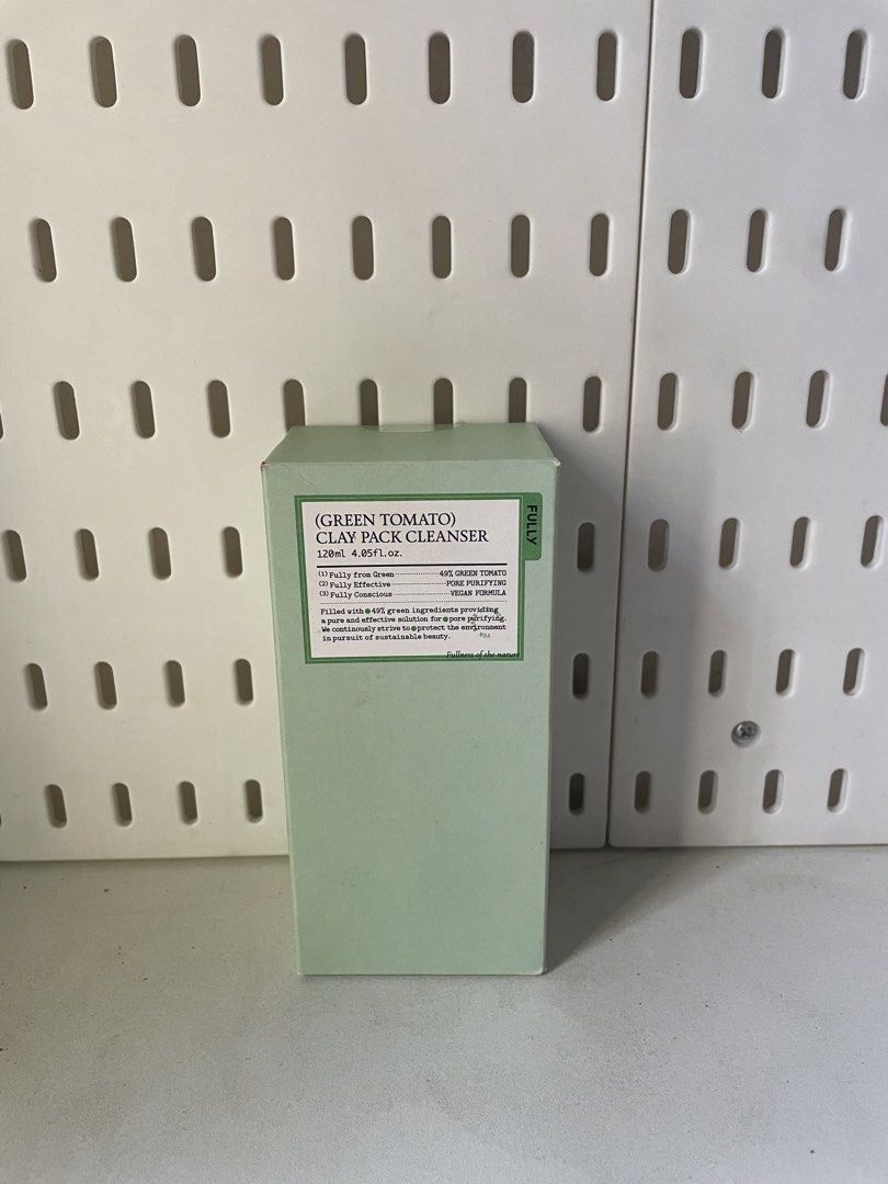 Green Tomato Clay Pack Cleanser 120ml (Category: Face Care) located in Manila. Submitted by shopby_you (Listing ID 1428273726, Image 1). Description: .