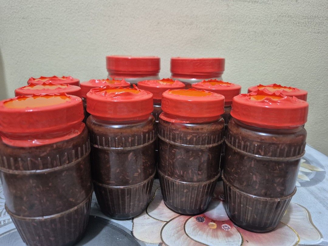 Homemade Bagoong Alamang (Category: Local Eats) located in Manila. Submitted by PIT2007 (Listing ID 1428381837, Image 3). Description: Fresh na Homemade Alamang! 🦐 Gawa sa malinis at masarap na sangkap, siguradong swak sa ulam at sawsawan! 📌 Available Sizes: 250 grams – ₱100 450 grams – ₱180 ✅ Home made ✅ Laging fresh ✅ Perfect sa paborito mong gulay, sawsawan ng mangga, at iba pa 😉 📩 Order na!.