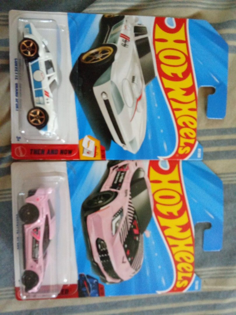 Hot Wheels Corvette C8.R php200 each (Category: Vehicle & Diecast Models) located in Quezon City. Submitted by batangisip (Listing ID 1428270561, Image 1). Description: Hot Wheels Corvette C8.R php200 each.