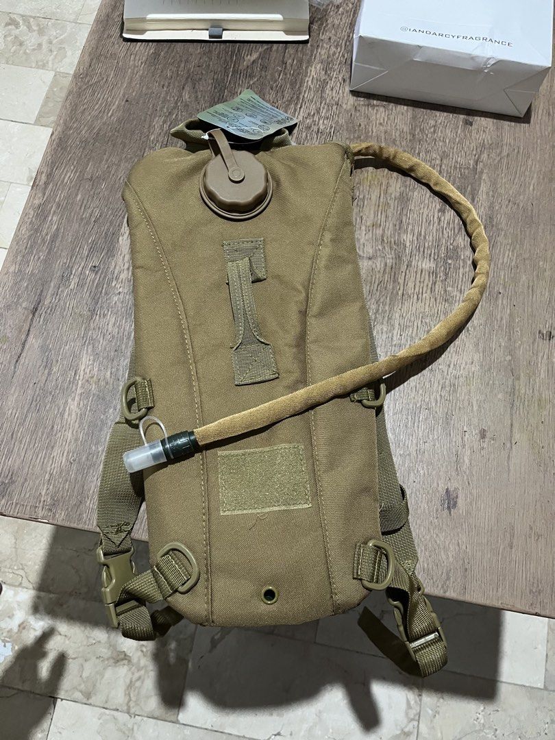 Hydration Backpack Bladder (Category: Backpacks) located in San Pedro. Submitted by lewisbadinas06 (Listing ID 1428279225, Image 1). Description: Selling for 500 di nagamit.