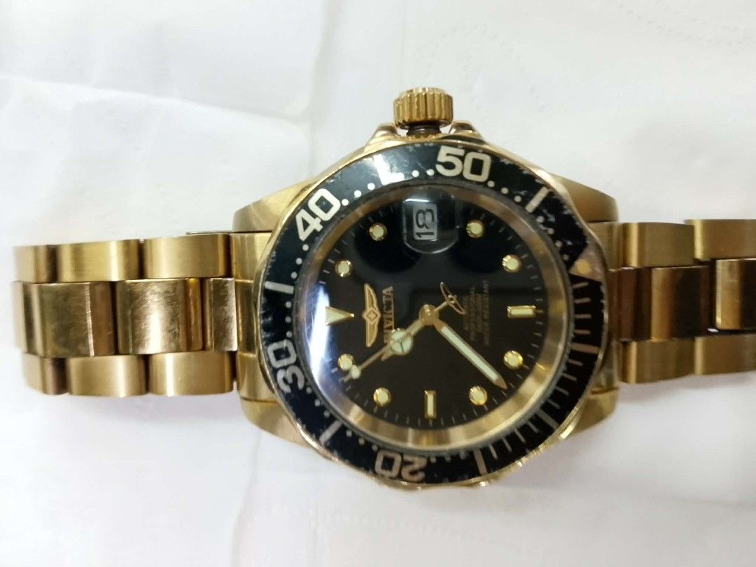 Invicta Pro Diver Automatic Watch (Category: Men's Watches) located in Manila. Submitted by buyandsellerlover278 (Listing ID 1428271261, Image 2). Description: Brand: Invicta Style: Men’s Sports/Automatic Watch Details: Stainless steel case and bracelet, uses Seiko NH35A automatic movement, water-resistant to 200m, brand logo on dial and clasp. Condition: Pre-owned, fully functional; some scratches on case. pm for more details location (cubao qc)
