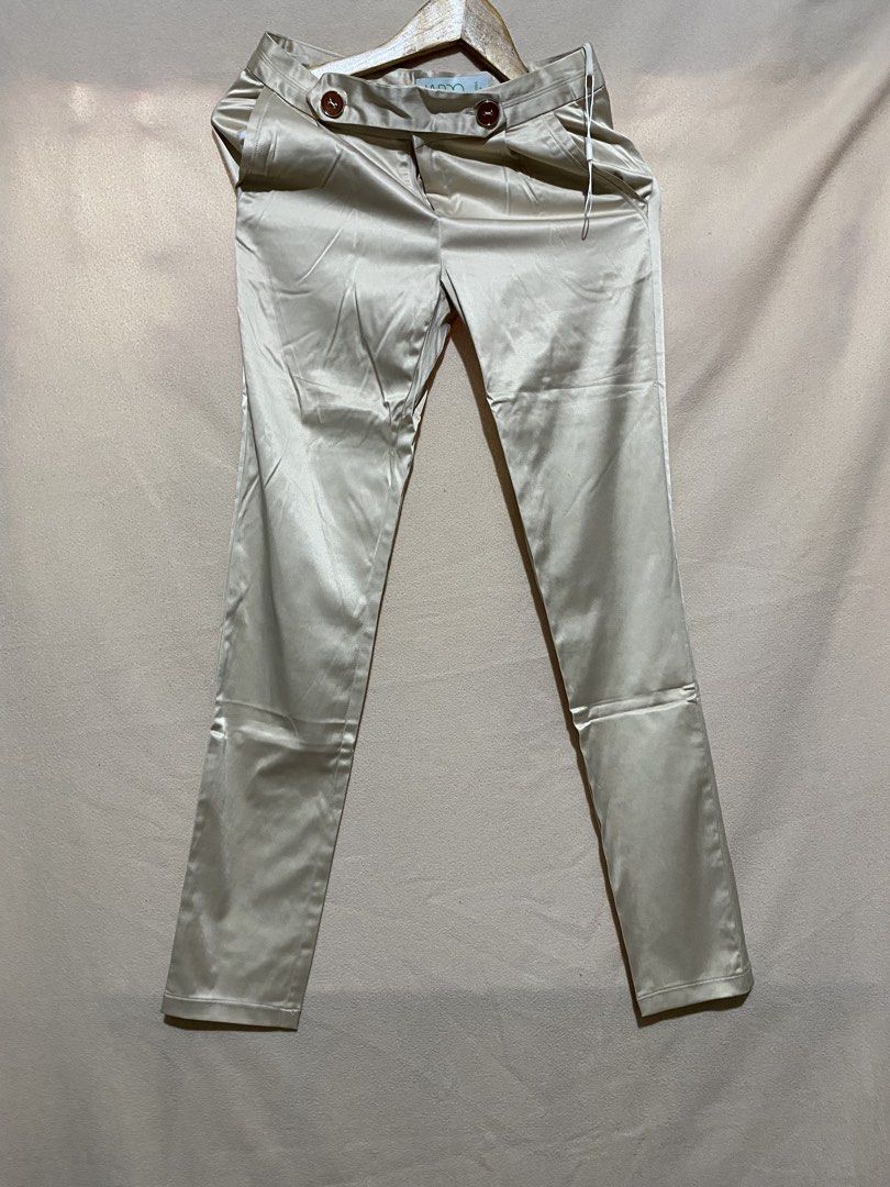 JANDO Satin Pants - Size 29 (Category: Other Bottoms) located in Caloocan City. Submitted by declutterbycha (Listing ID 1428393696, Image 1). Description: -brand new 💰MODE OF PAYMENT: Unionbank, Maribank, Gotyme, Gcash 📦MODE OF DELIVERY: LBC Express, J & T Express, Grab, Lalamove .