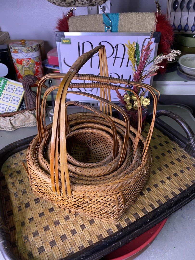 Japan Surplus native basket (Category: Everything Else Others) located in Caloocan City. Submitted by mzmarsz (Listing ID 1428347065, Image 1). Description: As is See the picture.