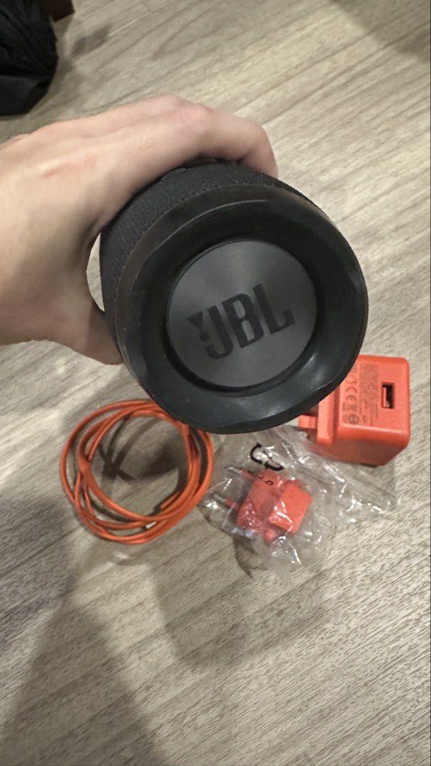 JBL Charge 3 Portable Bluetooth Speaker410576081576929281