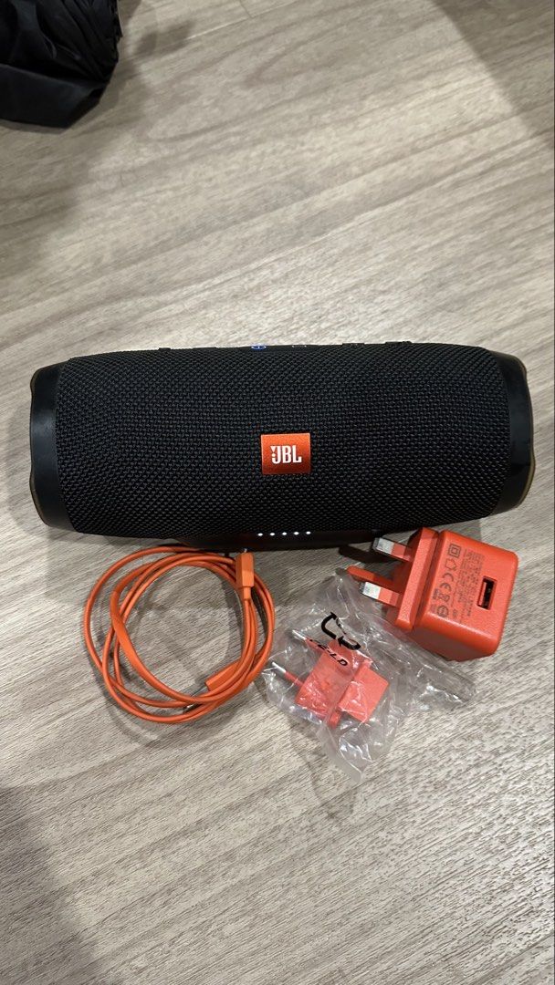 JBL Charge 3 Portable Bluetooth Speaker