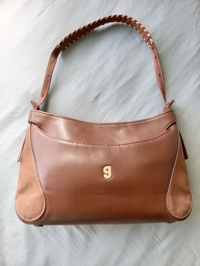 Kunogigi Baseball Underarm Bag (Category: Shoulder Bags) located in Bulacan. Submitted by mariekitkit (Listing ID 1428278057, Image 2). Description: ⚜ORIGINAL BRAND⚜ 📩PM IS THE KEY. 𝘋𝘪𝘴𝘤𝘭𝘢𝘪𝘮𝘦𝘳: 𝙏𝙝𝙚 𝙨𝙝𝙤𝙥 𝙢𝙖𝙧𝙞𝙚𝙠𝙞𝙩𝙠𝙞𝙩 𝘢𝘳𝘦 𝘯𝘰𝘵 𝘢𝘴𝘴𝘰𝘤𝘪𝘢𝘵𝘦𝘥 𝘰𝘳 𝘢𝘧𝘧𝘪𝘭𝘪𝘢𝘵𝘦𝘥 𝘸𝘪𝘵𝘩 𝘢𝘯𝘺 𝘰𝘧 𝘵𝘩𝘦 𝘣𝘳𝘢𝘯𝘥𝘴 𝘧𝘦𝘢𝘵𝘶𝘳𝘦𝘥.𝘈𝘭𝘭 𝘵𝘳𝘢𝘥𝘦𝘮𝘢𝘳𝘬𝘴, 𝘭𝘰𝘨𝘰𝘴 𝘢𝘯𝘥 𝘤𝘰𝘱𝘺𝘳𝘪𝘨𝘩𝘵𝘴 𝘳𝘦𝘴𝘦𝘳𝘷𝘦𝘥 𝘵
