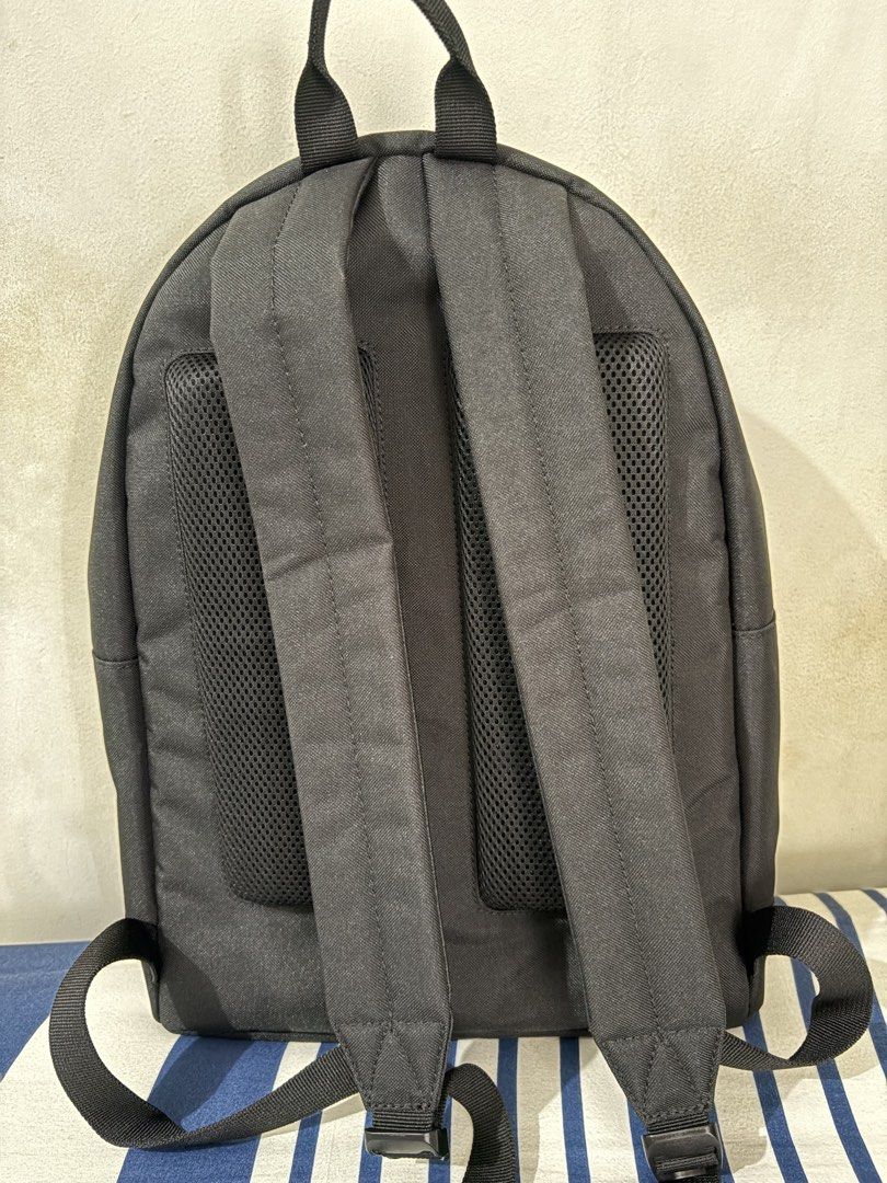 Lacoste Neocroc Backpack (Category: Backpacks) located in Manila. Submitted by thirdy888.wolf (Listing ID 1428371819, Image 2). Description: Used once, no issues 100% Original/Authentic Color:Black Original price ₱5,800 Courier or Meet-up.
