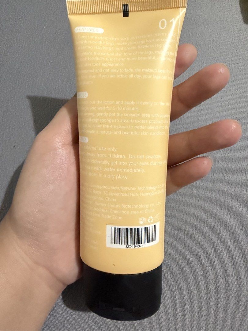 lakerain airbrush leg effect leg makeup (Category: Body Care) located in Binangonan. Submitted by they2klub (Listing ID 1428369651, Image 2). Description: wrong shade match bought for 270+php tuldok lang nabawas shade #1 fairest glow.