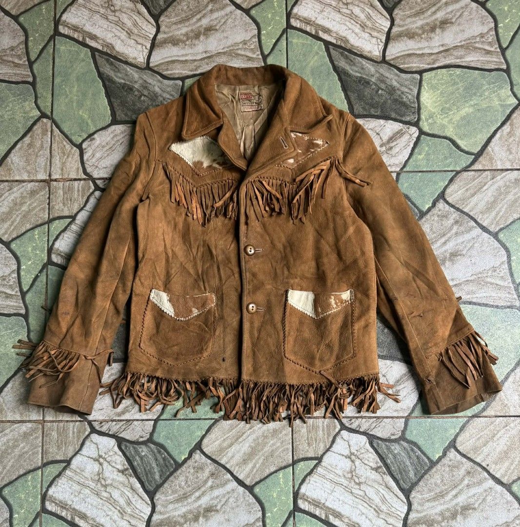 Levi's 1950s Authentic Western Wear Suede Jacket (Category: Coats, Jackets and Outerwear) located in Taguig. Submitted by thriftnilhan (Listing ID 1428388801, Image 1). Description: FOR SALE VINTAGE 1950's LEVIS SHORTHORN WESTERN SUEDE FRINGE JACKET ISSUE SIGN of VINTAGE 16.5x18.5 SLEEVE LENGTH 20.