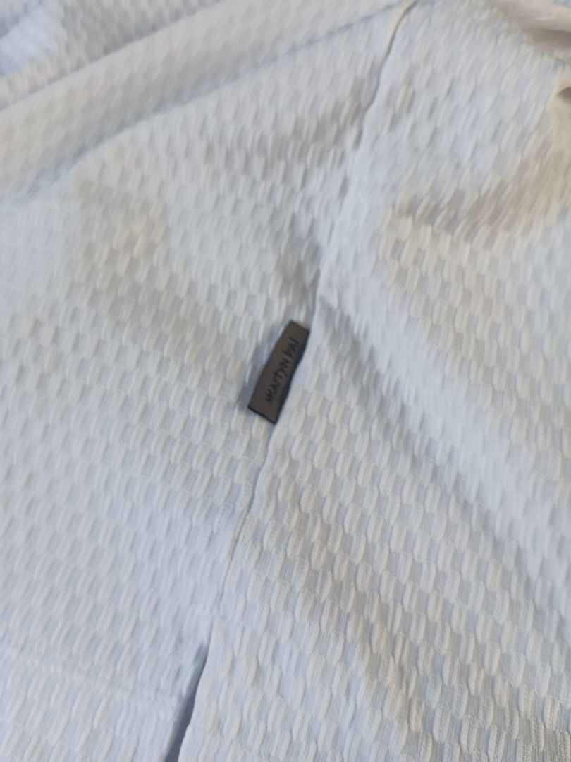 Martyn Bal textured polo shirt (Category: Tshirts & Polo Shirts ) located in Davao. Submitted by hisdef (Listing ID 1428376571, Image 3). Description: Martyn Bal textured polo shirt Condition-like new issue-none Dimensions in inches width-21 length-27 shoulder-18.