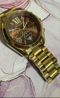 (Category: ) located in . Submitted by preloved_items_roche (Listing ID 1428301715, Image 1). Description: .