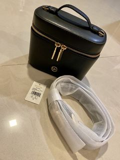 (Category: ) located in . Submitted by preloved-c (Listing ID 1428321576, Image 1). Description: .