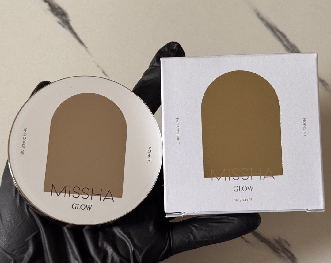 Missha Glow Cushion (Category: Makeup) located in Batangas. Submitted by maria0808 (Listing ID 1428415107, Image 1). Description: 🧡Shades: 21P Fair 21N Vanilla 23 Sand.