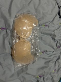 由 bini228 (刊登 ID 1428362069，圖片 1) 提交，位於 的 (類別：)，說明：。