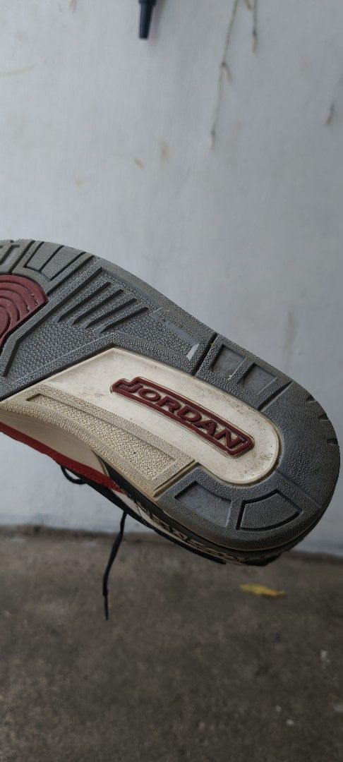 Nike Air Jordan Legacy 312 NO BOX well used (Category: Sneakers) located in Cavite. Submitted by aysa03 (Listing ID 1428281612, Image 2). Description: Jordan Legacy 312 Low "Chicago" (Red/White/Black) – Size US 7 Selling a pair of Jordan Legacy 312 Lows in the iconic "Chicago" colorway. This hybrid model combines classic elements from the Air Jordan 1, Air Jordan 3, and Alpha Force Low. ​Colorway: Varsity Red/White/Black ​Style Code: CD7069-106 ​
