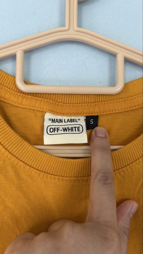 Off white (Category: Sleeveless) located in Pengerang. Submitted by _ayunl (Listing ID 1428402623, Image 2). Description: .