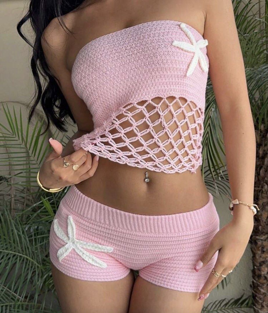 Pink Crochet Starfish Top (Category: Bikinis & Swimsuits) located in Caloocan City. Submitted by declutterr.clothes (Listing ID 1428364803, Image 1). Description: size S- M! can lalamovee mahal nito sa app 🥹 bnew all items! top onlyy.