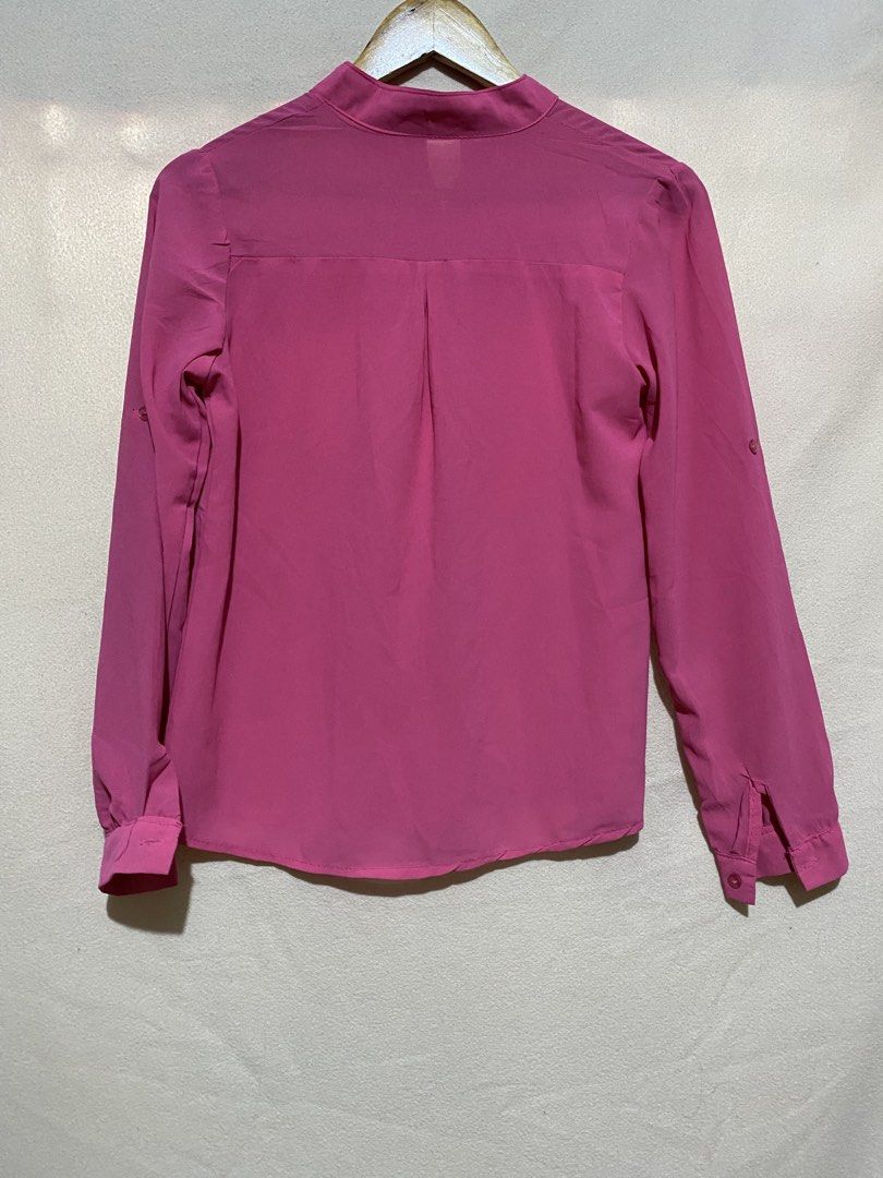 Pink Longsleeves Blouse (Category: Blouses) located in Caloocan City. Submitted by declutterbycha (Listing ID 1428392687, Image 2). Description: 💰MODE OF PAYMENT: Unionbank, Maribank, Gotyme, Gcash 📦MODE OF DELIVERY: LBC Express, J & T Express, Grab, Lalamove .