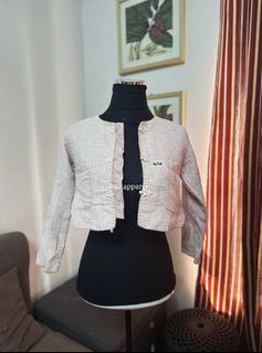 (Category: ) located in . Submitted by jo.apparel (Listing ID 1428294727, Image 1). Description: .