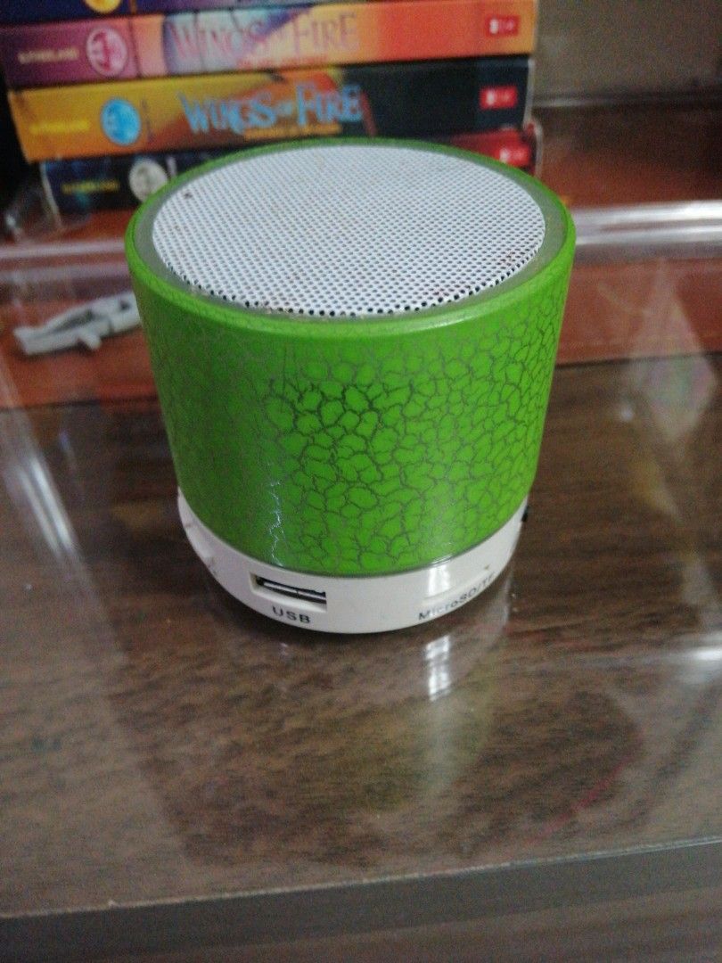 Portable Bluetooth Speaker - Green