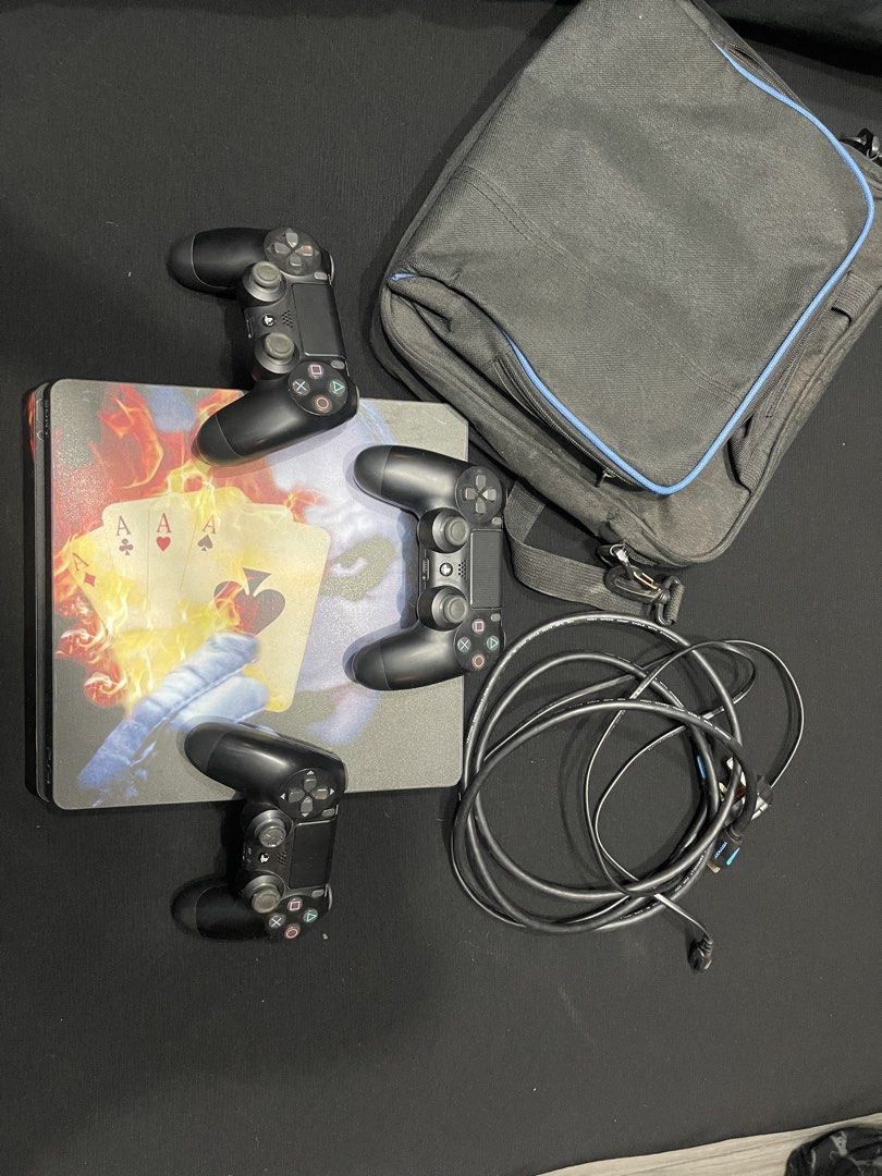 Ps4 slim 500gb (Category: Other Mobile & Gadget Accessories) located in Quezon City. Submitted by heeeericho (Listing ID 1428361152, Image 1). Description: For sale ps4 slim 500gb with bag and 3 controllers .