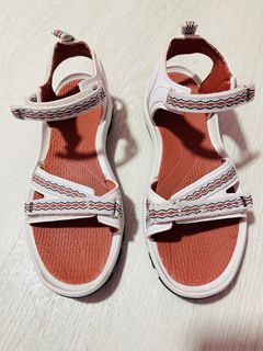 (Category: ) located in . Submitted by fitri_ayunda (Listing ID 1428408525, Image 1). Description: .