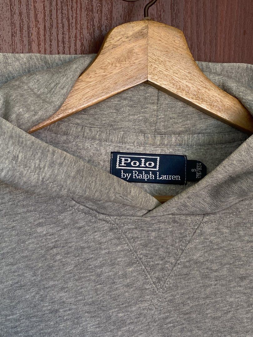 Ralph Lauren Polo Hoodie (Category: Hoodies) located in Bacolod City. Submitted by PSGTHRIFTIES (Listing ID 1428313507, Image 3). Description: Excellent to almost new condition Need wash Size Medium Dimensions:21x25.5 DM📩📩.