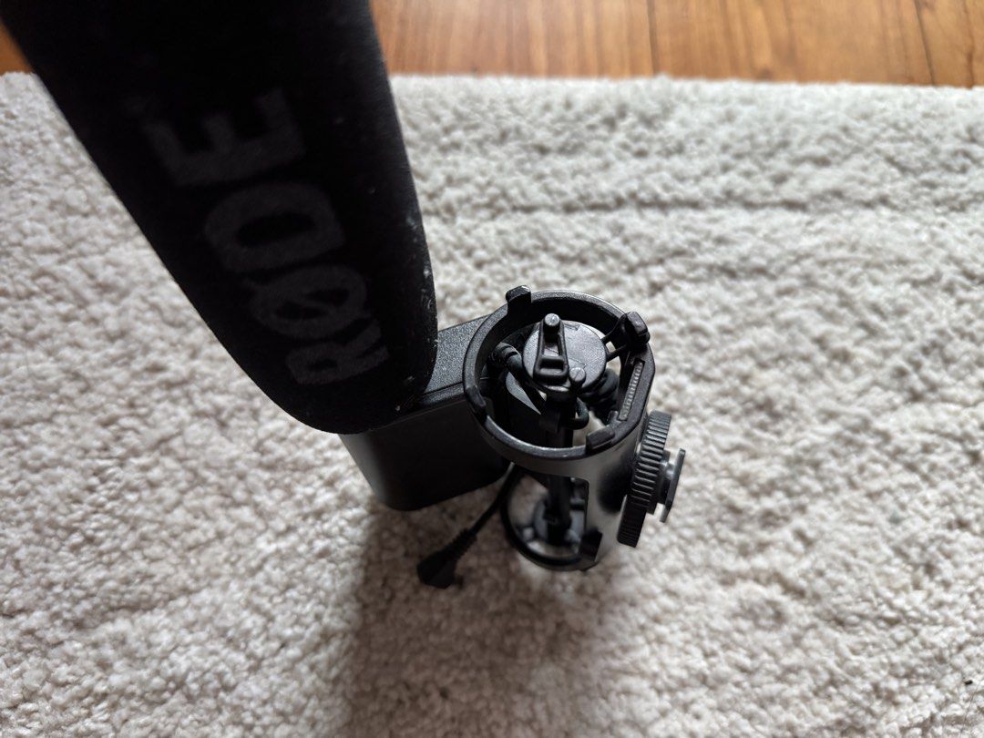 Rode Microphone414205293206579201