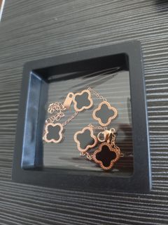 (Category: ) located in . Submitted by store.hypeboy (Listing ID 1428269223, Image 1). Description: .