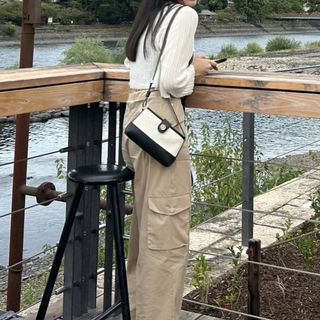 由 secondhand__shop (刊登 ID 1428318320，圖片 1) 提交，位於 的 (類別：)，說明：。