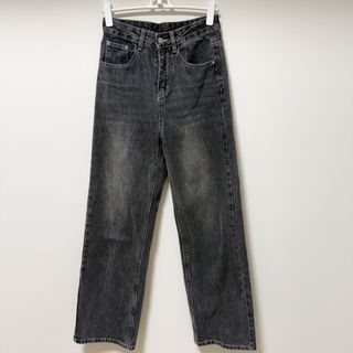 由 secondhand__shop (刊登 ID 1428313409，圖片 1) 提交，位於 的 (類別：)，說明：。