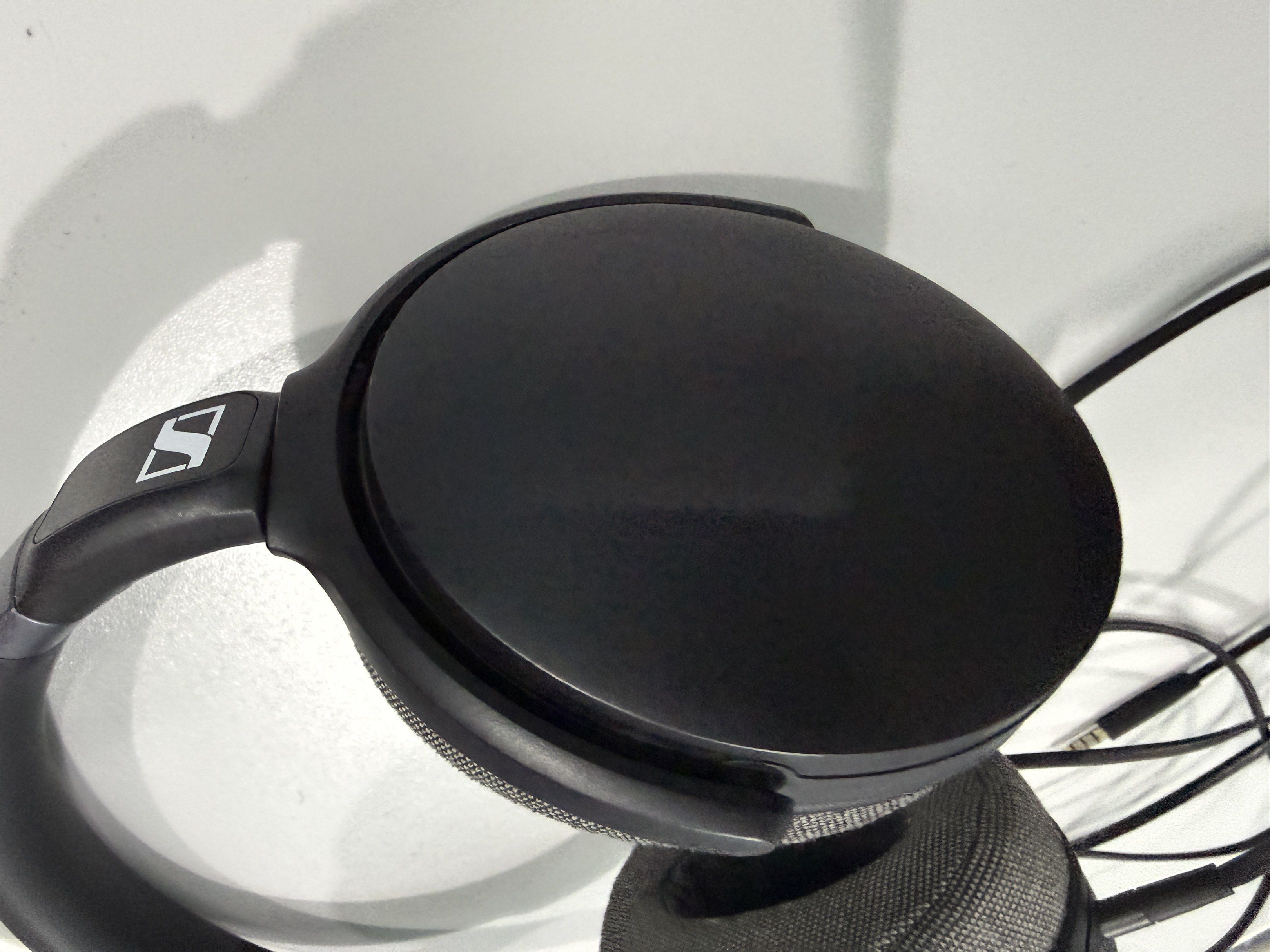 Sennheiser Headphone with Microphone423162452200673282