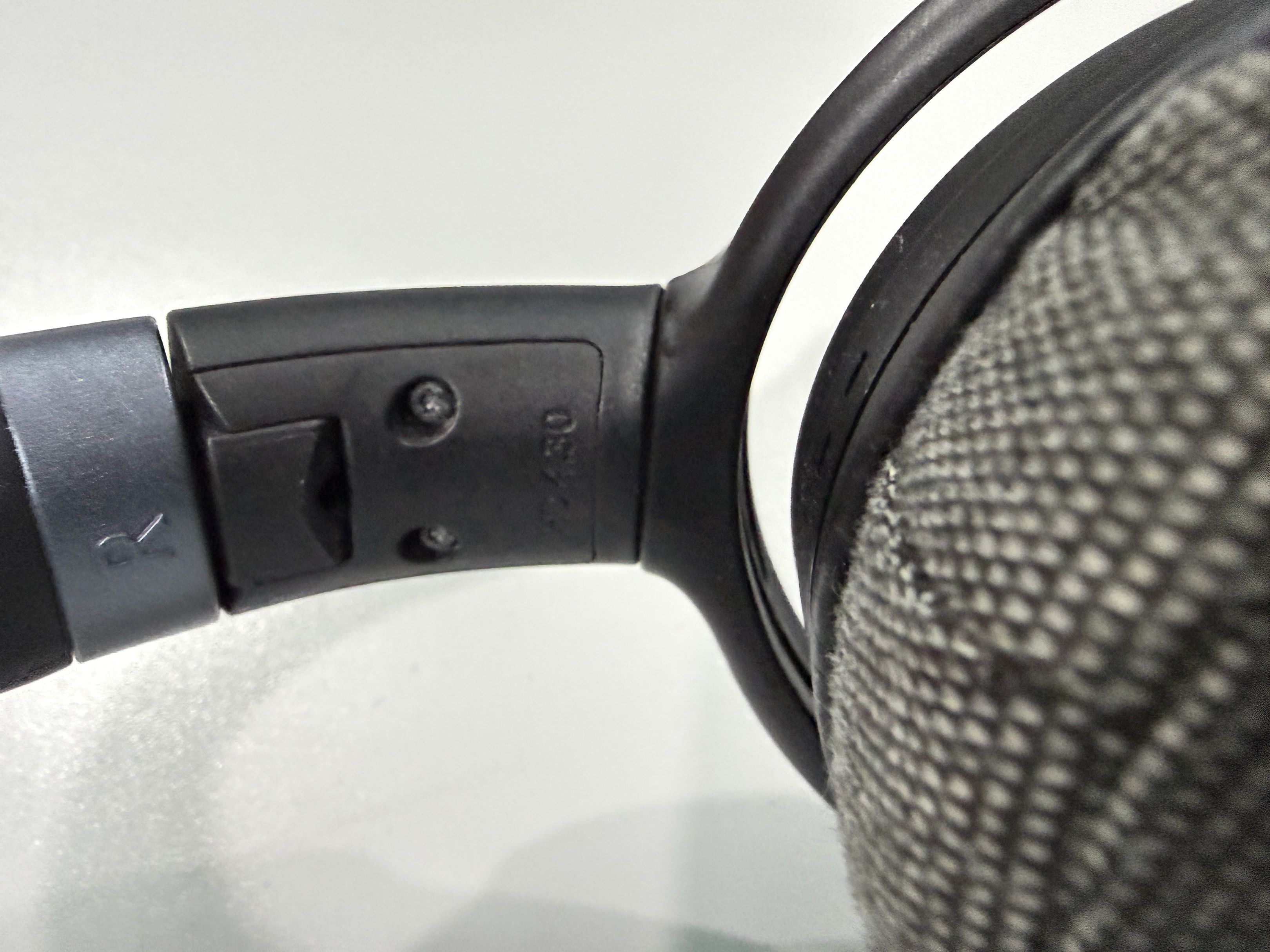 Sennheiser Headphone with Microphone423162452200673285