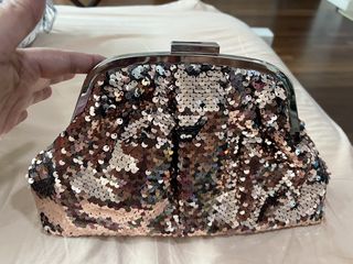 (Category: ) located in . Submitted by molly_molly5 (Listing ID 1428317609, Image 1). Description: .
