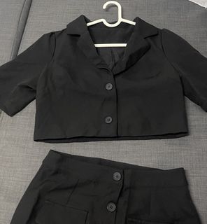 (Category: ) located in . Submitted by mjjjjjpreloved (Listing ID 1428383404, Image 1). Description: .