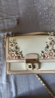 (Kategori: ) berada di . Dikirim oleh bunga09. (ID iklan 1428337544, Gambar 1). Deskripsi: .