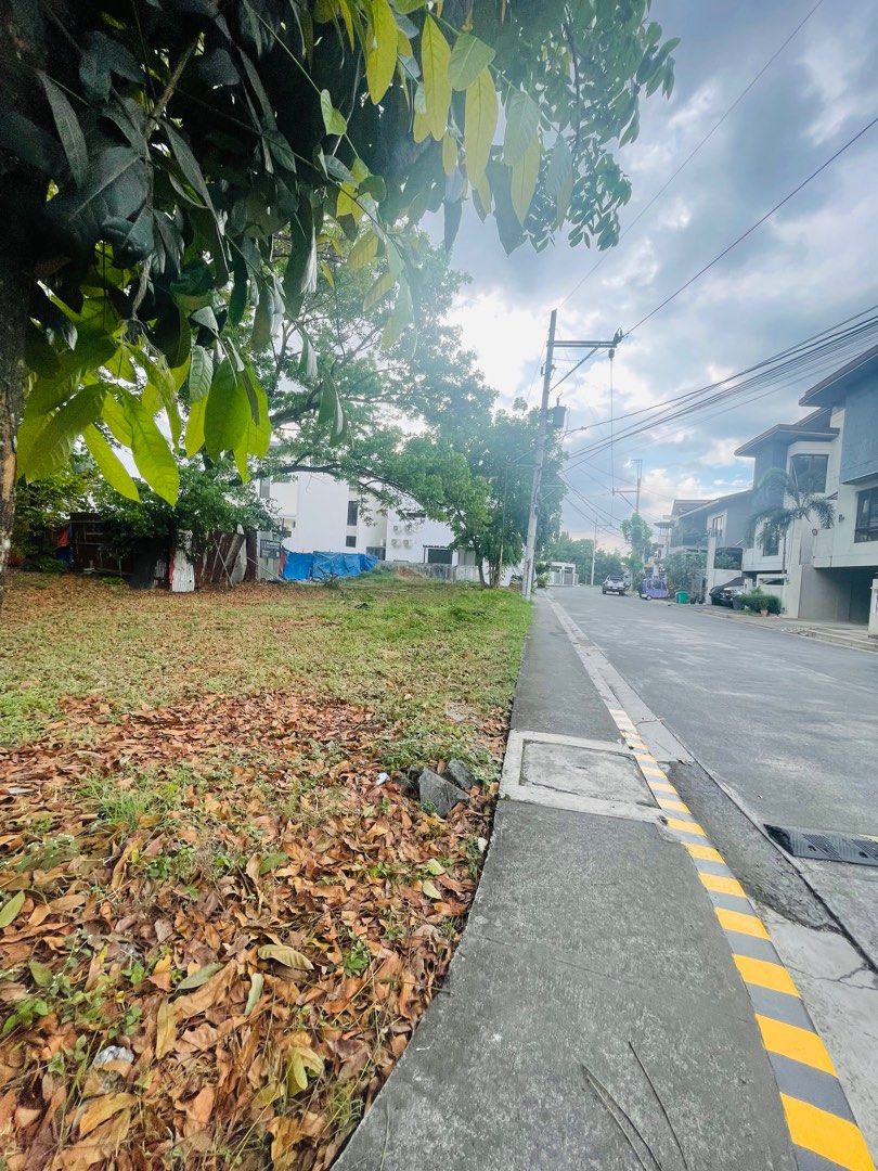 Trevi Executive Village Marikina (Category: Lot) located in Marikina City. Submitted by genjimenez (Listing ID 1428386357, Image 3). Description: Lot For Sale Trevi Executive Village Walking distance from the gate 150 sqm 55k/ sqm slightly negotiable Clean Title .