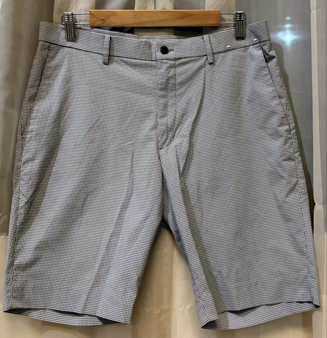 Uniqlo Checkered Shorts (Category: Shorts) located in Mati. Submitted by vawixx2849032 (Listing ID 1428357447, Image 1). Description: .