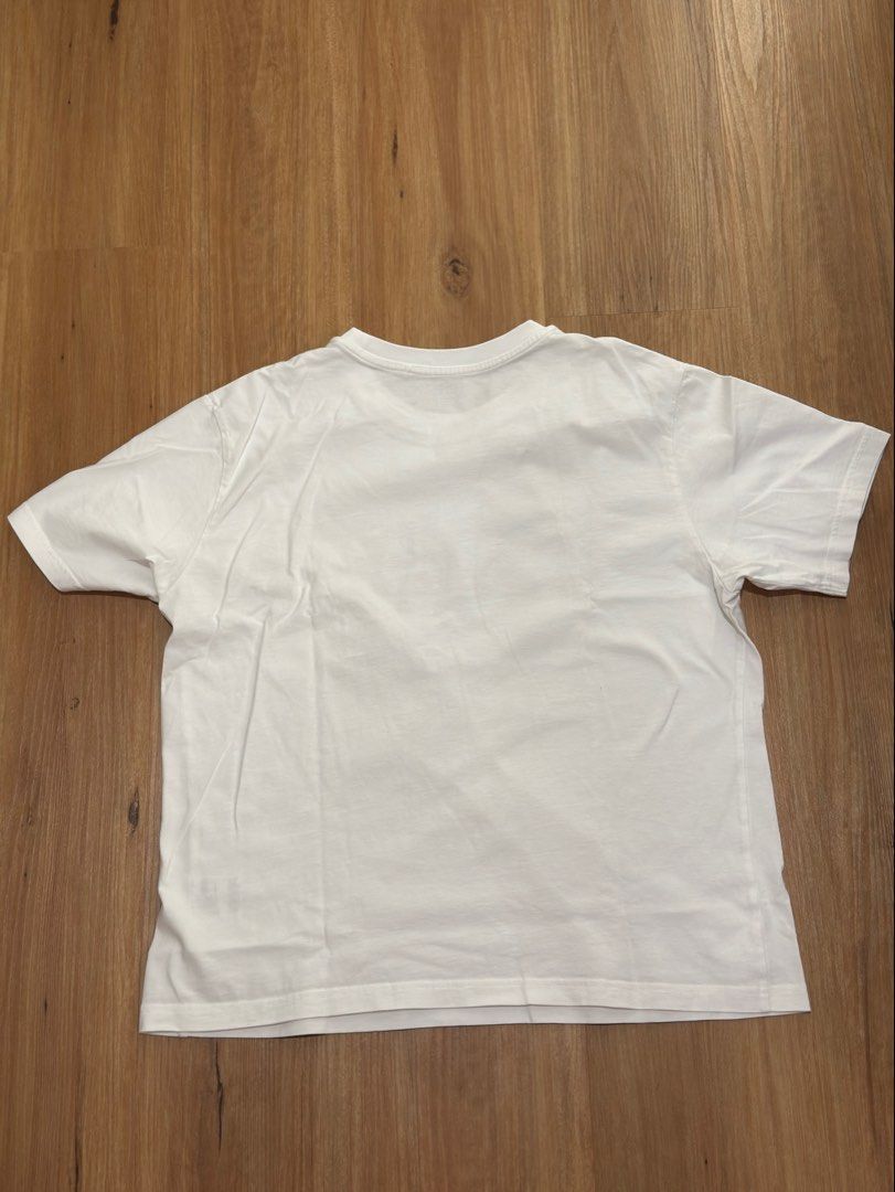 Uniqlo Croissant Graphic Tee (Category: Tshirts & Polo Shirts ) located in Makati City. Submitted by powellv (Listing ID 1428393710, Image 2). Description: Rfs: decluttering Price FIRM Could ask for more photos through dm.