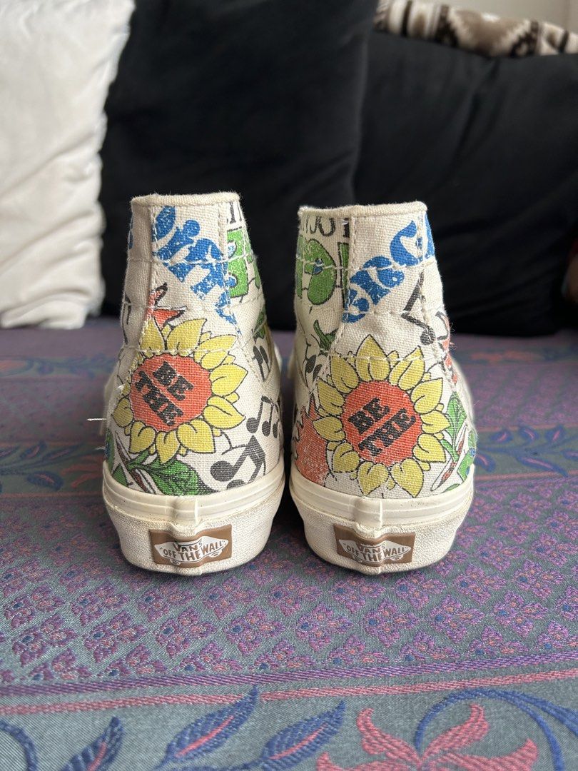 Vans Sk8-Hi Sneakers (Category: Sneakers) located in Taytay. Submitted by SV_Shop (Listing ID 1428353128, Image 3). Description: Women’s Size: 7.5.
