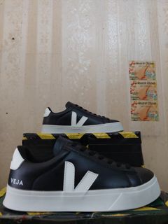 (Kategori: ) berada di . Dikirim oleh hendrathriftshop (ID iklan 1428308404, Gambar 1). Deskripsi: .