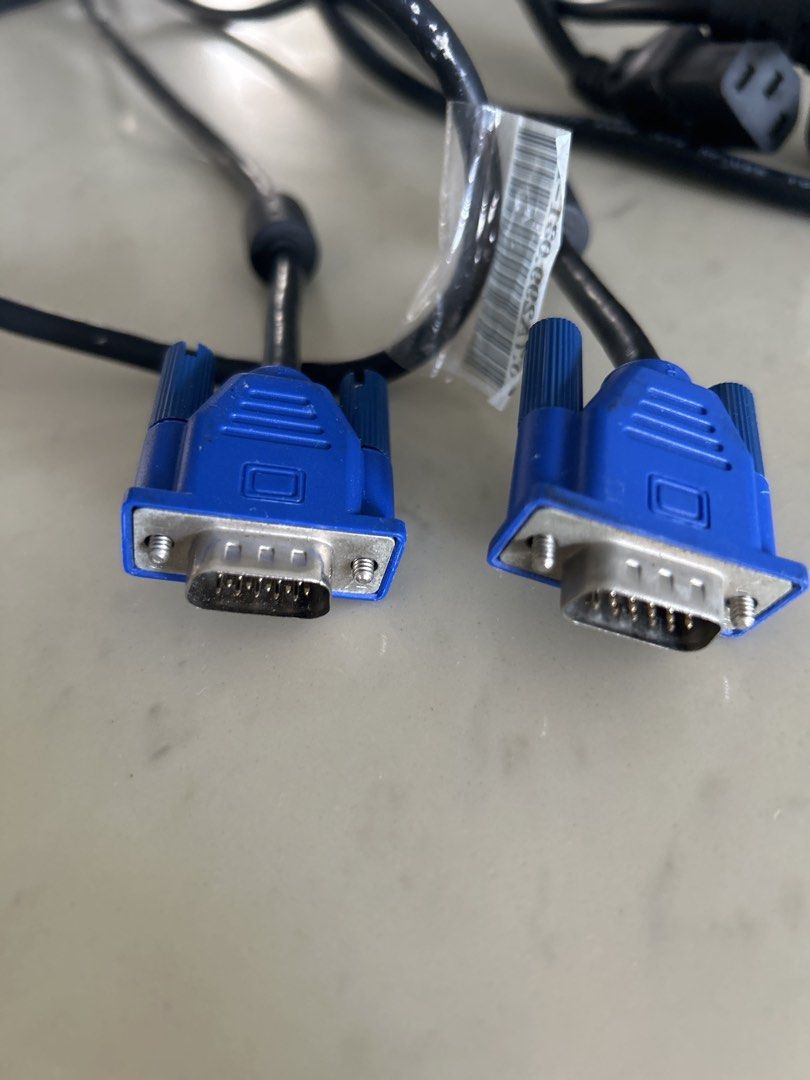 VGA Cable and Power Cable441436893904250881