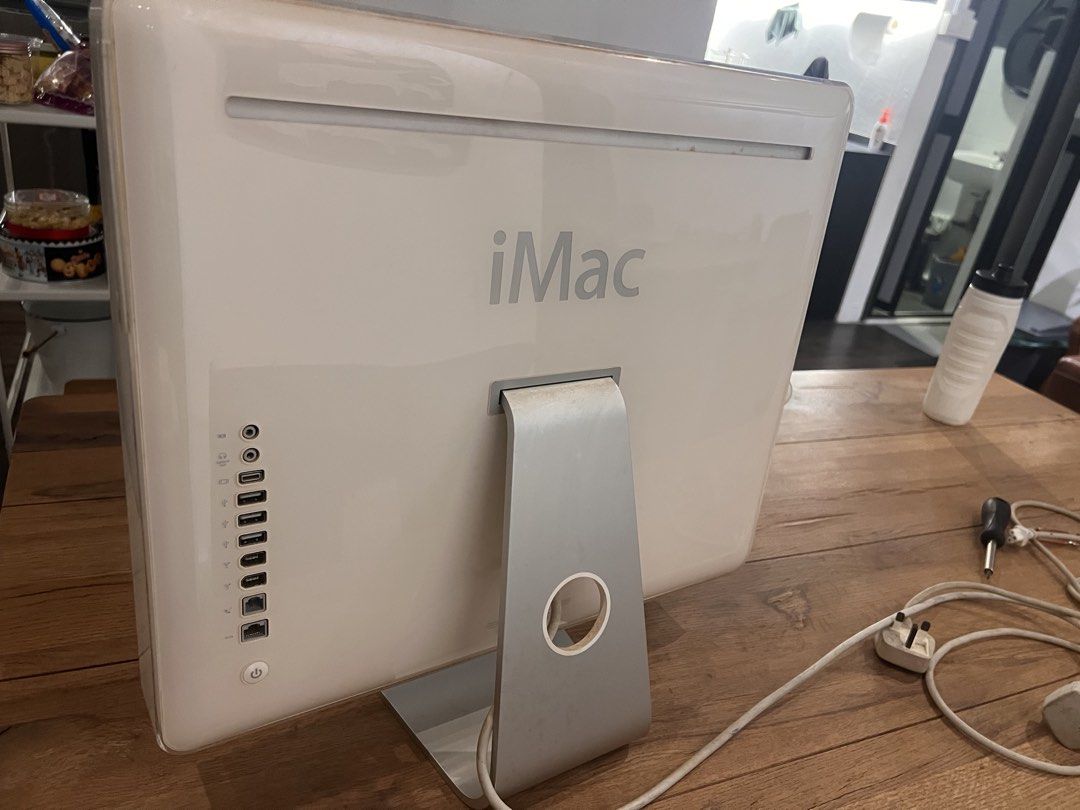 Vintage Apple iMac413263701171906561